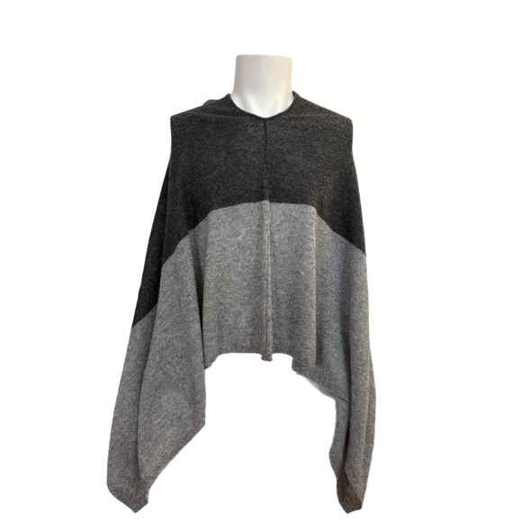 Celeste Wool & Cashmere Poncho - Picture 8 of 15